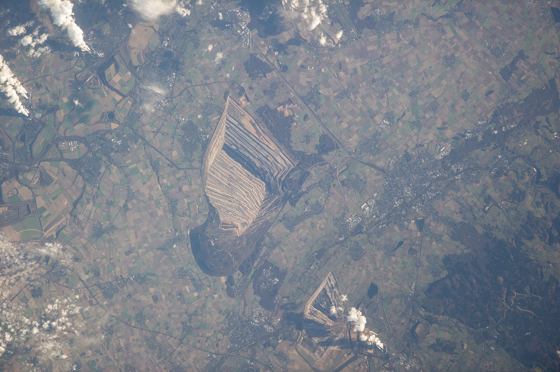 ISS038-E-25765 - View of Earth