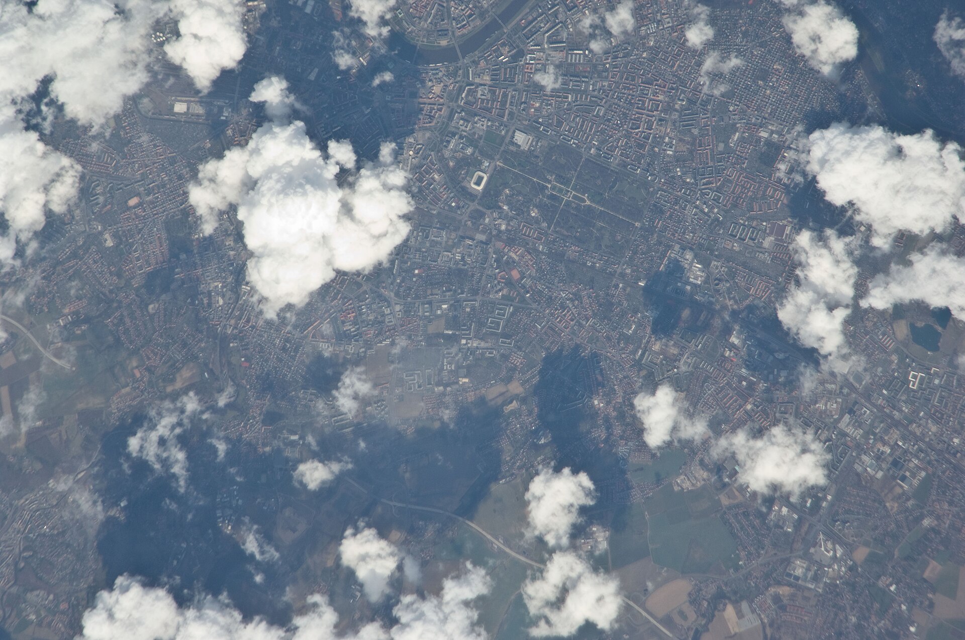ISS023-E-17706 - View of Earth
