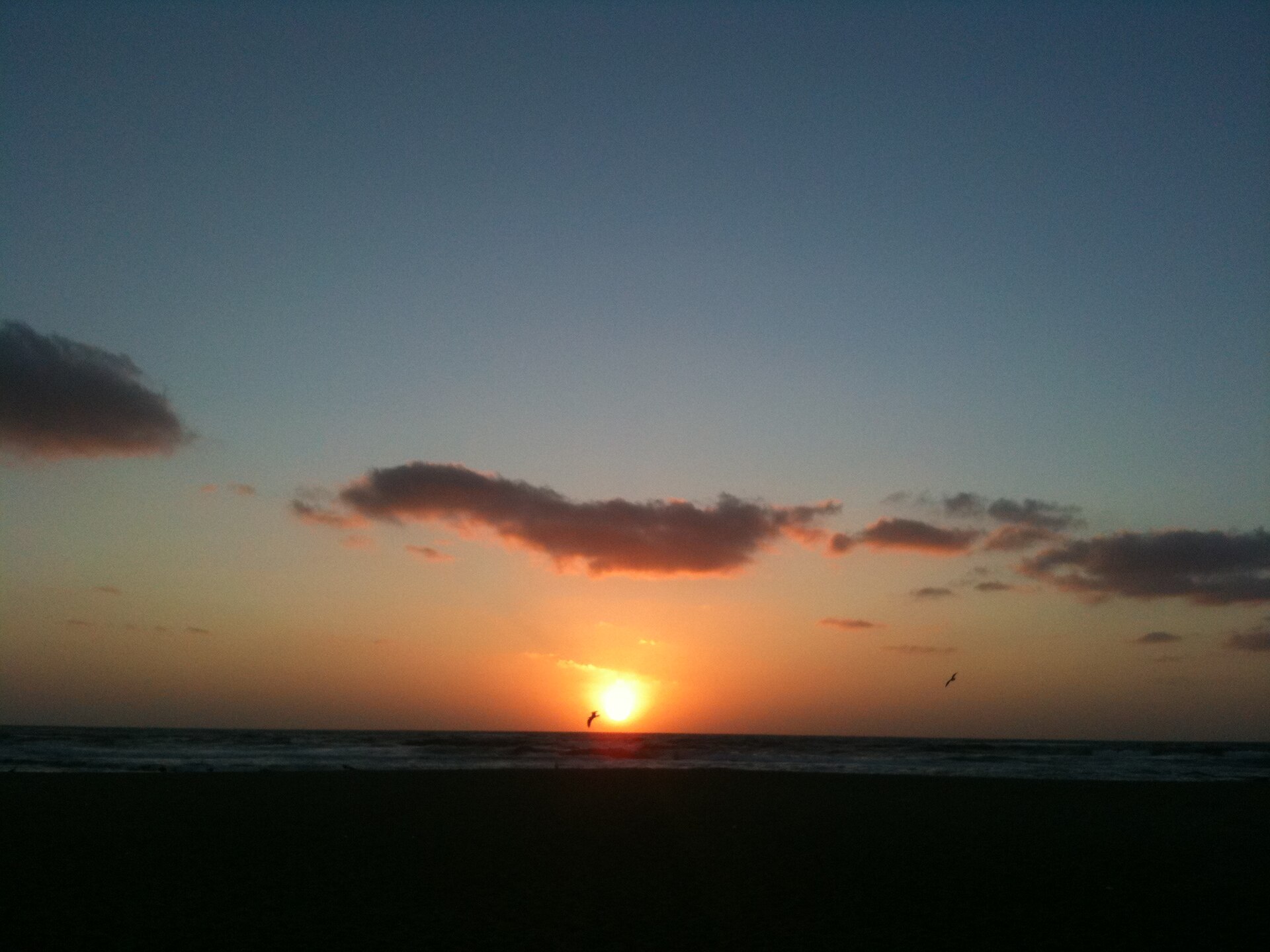 Sunset @ Plagemesu beach (1-4) - panoramio