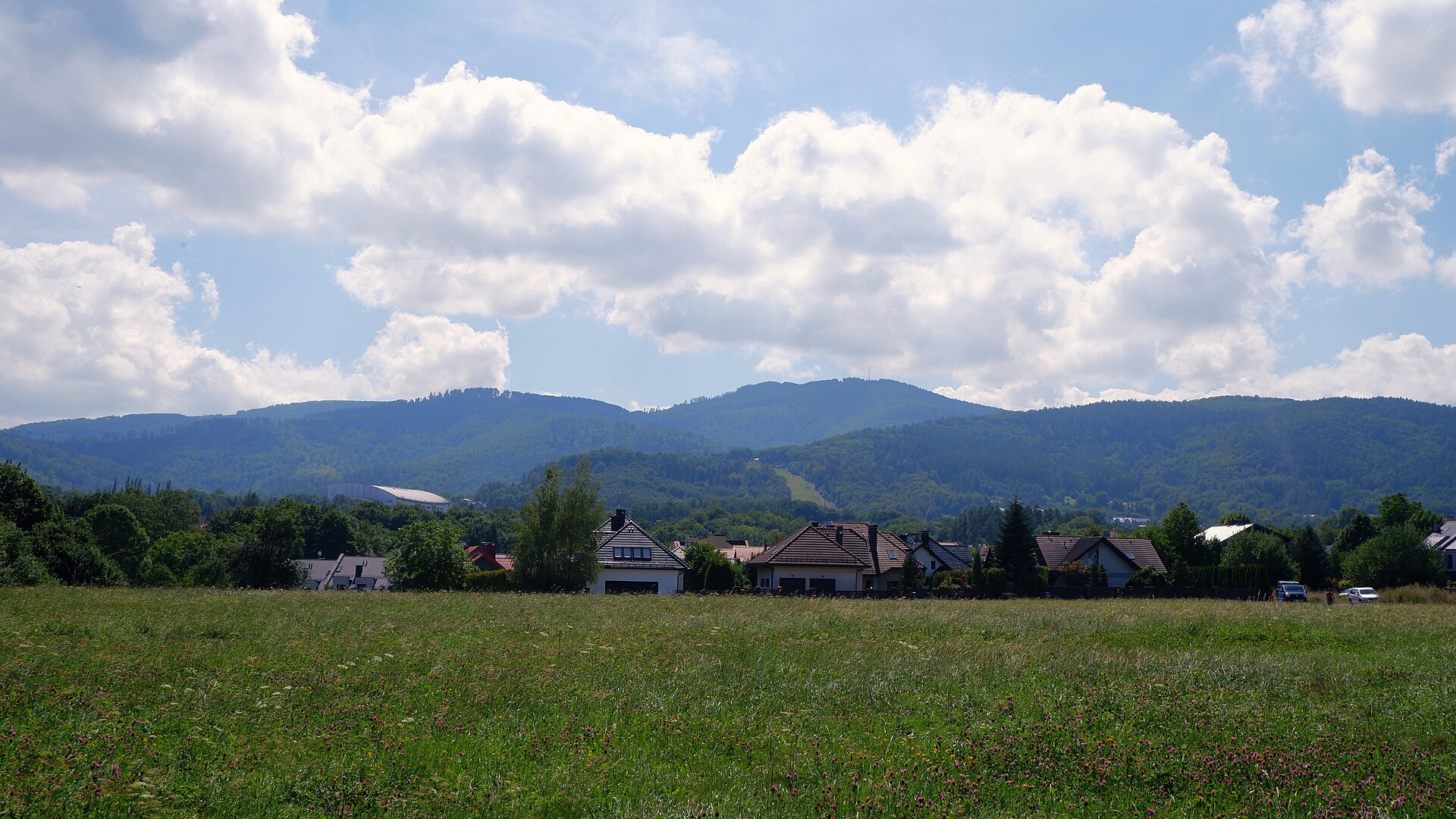 Beskid Śląski, widok z osiedla Cztery Pory Roku
