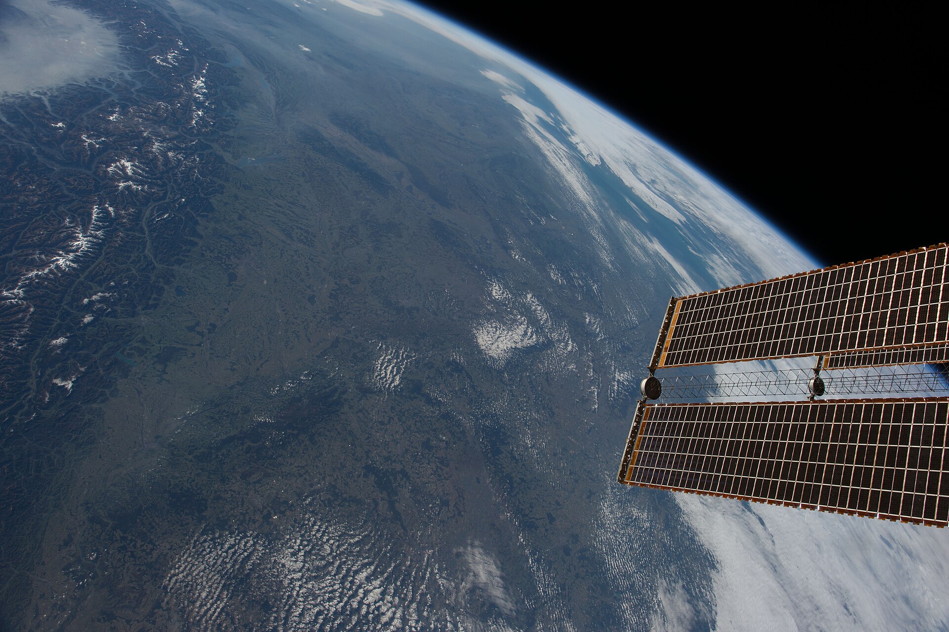 ISS053-E-104824 - View of Earth