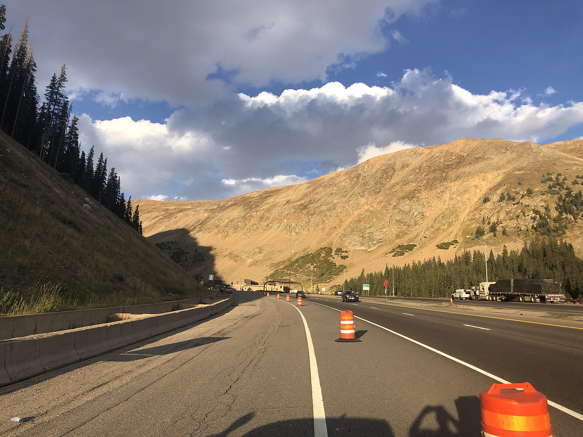 2022-09-09 24 37 00 UTC minus 6 View east towards the Continental Divide from the westbound lanes of Interstate 70 just west of the Eisenhower-Johnson Tunnels in Summit County, Colorado
