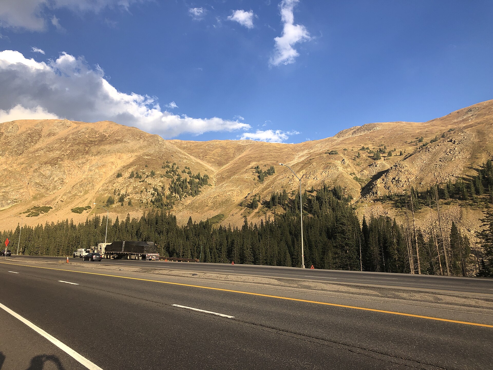 2022-09-09 24 37 14 UTC minus 6 View southeast towards the Continental Divide from the westbound lanes of Interstate 70 just west of the Eisenhower-Johnson Tunnels in Summit County, Colorado