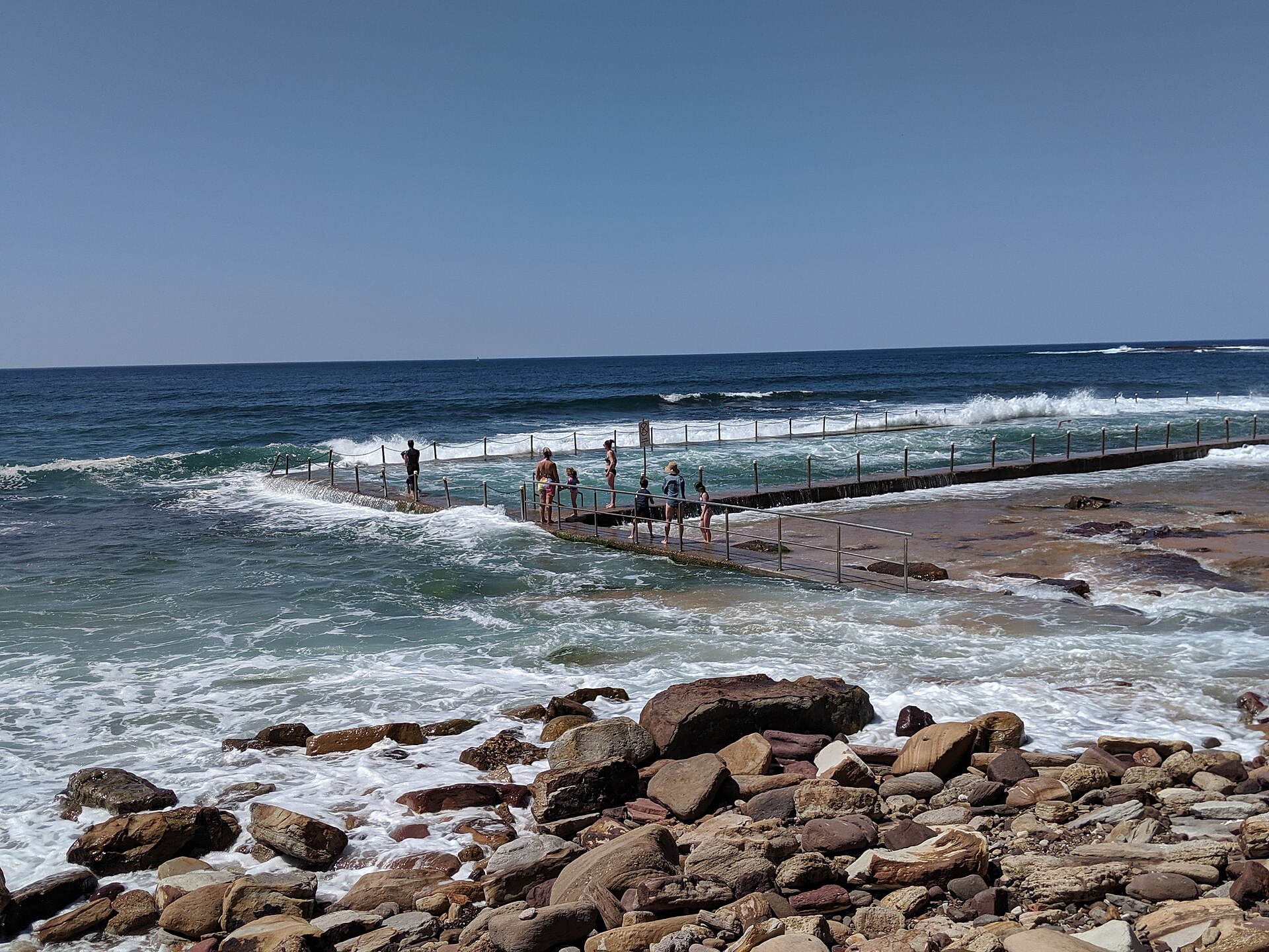 Newport beach rock pool (Southern) 1