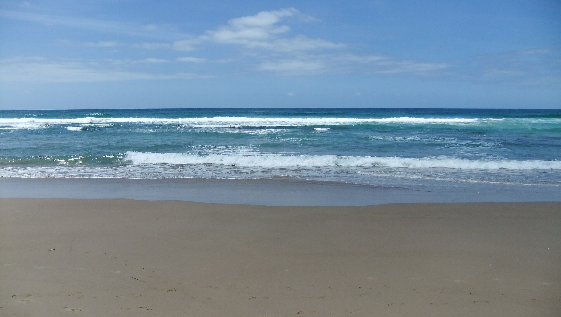 The Old Bar Beach - Taken on the Saturday, 7th January 2012 at 11-53am. - panoramio