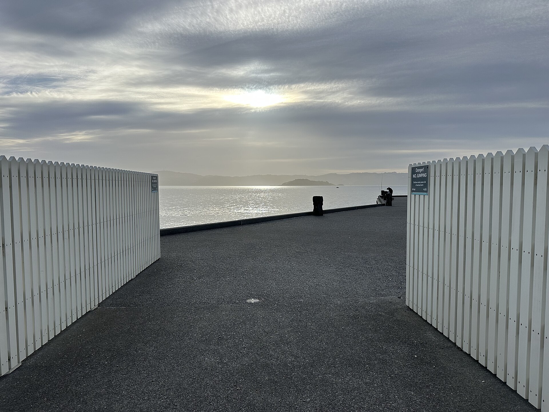 Rona Bay Wharf 02