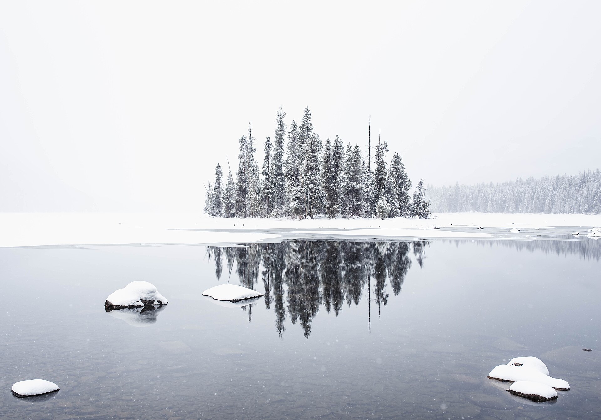 Lake Wenatchee, United States (Unsplash dRbtGYcRaao)