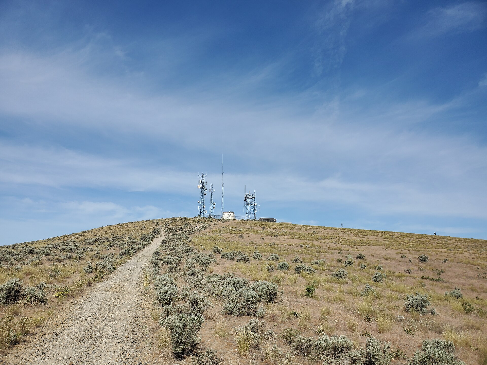 Radio and cell towers stop Badger Mountain