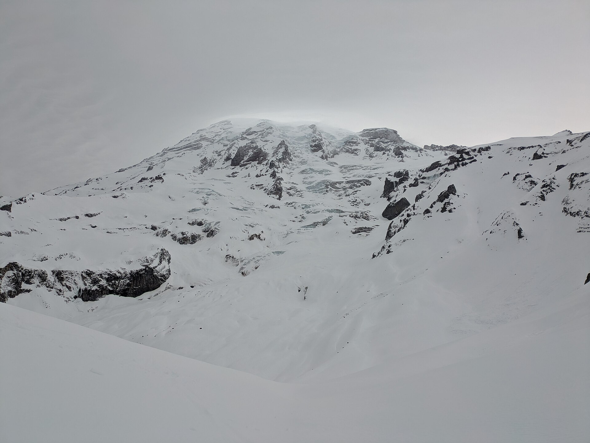 Skiing above Paradise (20 December 2024) 2