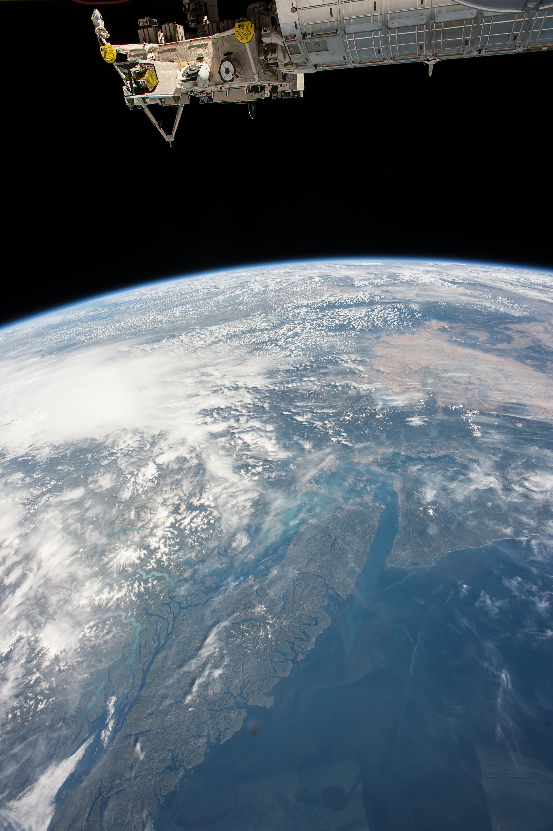 ISS048-E-66399 - View of Earth